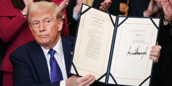 Trump: stop all’elettrico UE ferma