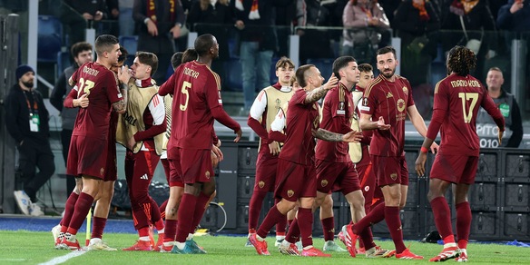 La Roma batte l'Eintracht Francoforte: Ranieri ai playoff di Europa League, rivivi la diretta