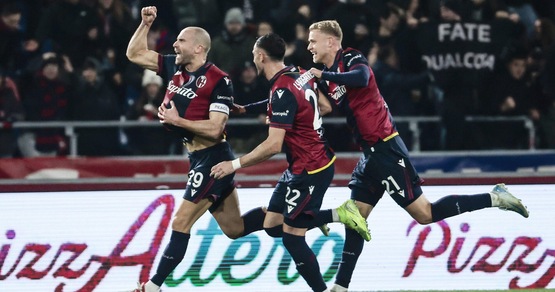 Il Bologna batte il Como e aggancia la Juve: Italiano in zona Champions