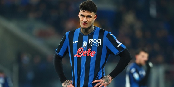 Atalanta in ansia: Scamacca vola da Cugat a Barcellona, rischia un’altra operazione