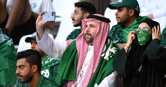 "Vietato l'alcol ai Mondiali 2034": l'annuncio shock dall'Arabia Saudita sconvolge i tifosi