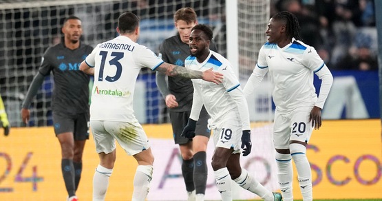 Dia salva la Lazio, Napoli ripreso nel finale: è 2-2 tra Baroni e Conte