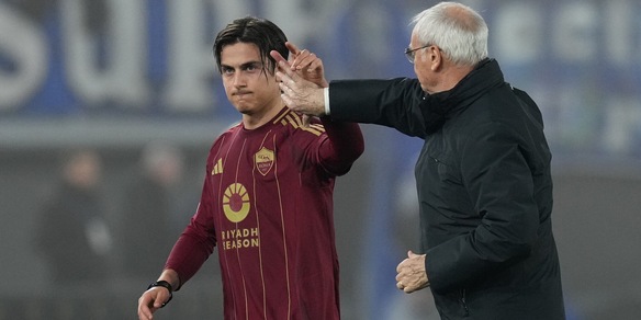 Roma, la maturità di Dybala