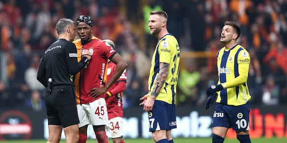 Il Fenerbahçe domina ma il Galatasaray resiste: Mourinho resta a -6 da Osimhen