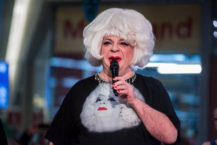 Platinette fatica a parlare, Mauro Coruzzi in ospedale: cosa è successo