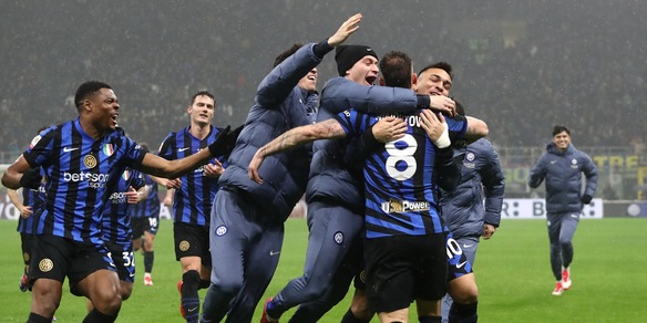 Arnautovic segna, la reazione di Thuram fa impazzire San Siro