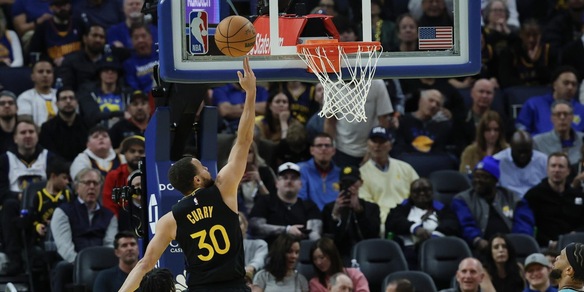Nba, Curry show: non bastano 41 punti di Banchero per Orlando. Lebron eterno