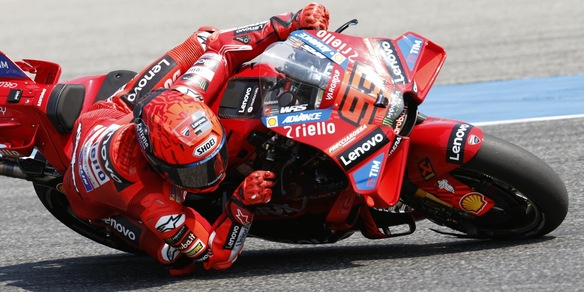 Thailandia, prima pole stagionale per Marc Marquez: Bagnaia terzo