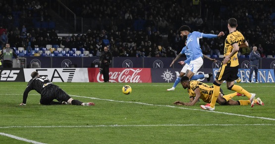 Napoli, chi è Billing, il centrocampista che ha pareggiato contro l'Inter