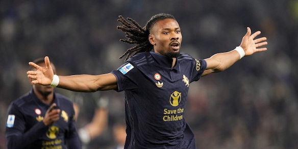 La Juve corre in campionato: Thuram e Koopmeiners stendono il Verona, Thiago Motta accorcia sulle prime. Rivivi la diretta