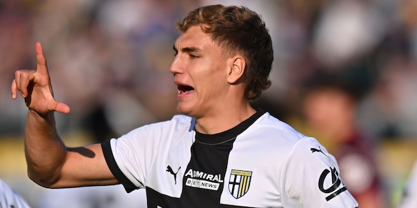 Parma-Torino 2-2: Elmas e Adams illudono Vanoli, la doppietta di Pellegrino salva Chivu