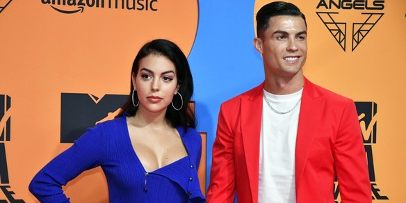 Cristiano Ronaldo e Georgina "sono in difficoltà, costretti a nascondere i figli"