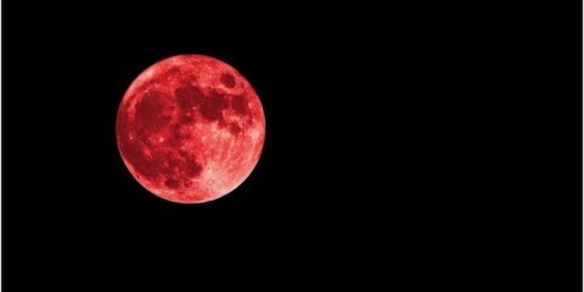 Luna rossa "di sangue" a marzo: ecco quando e dove vedere la prossima eclissi lunare