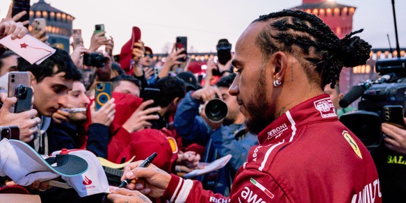 Hamilton compra una casa di lusso a Milano: in che zona e quanto ha speso