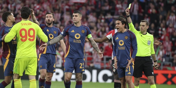 Barcellona-Inter, arbitra Turpin: in stagione ha sbagliato con la Roma in Europa League