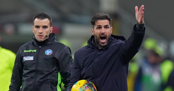 Rabbia Fabregas contro il Var: "Gol Da Cunha? Se fermano un millisecondo prima non è fuorigioco"