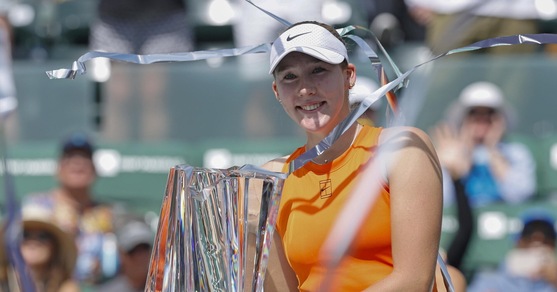 L'idolo Federer e la sorella Erika: chi è Mirra Andreeva, la nuova stella del tennis che ha trionfato a Indian Wells