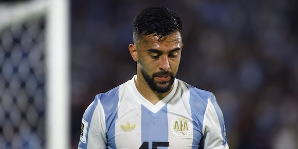 L'Argentina passa in Uruguay, ma Nico Gonzalez si fa espellere e salterà il Brasile
