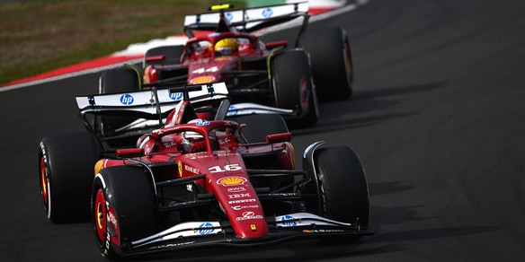 Gp Cina, disastro Ferrari: squalificati Leclerc e Hamilton, i motivi