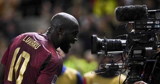 Lukaku e le frasi che fanno impazzire Napoli: il discorso da applausi e la battuta in diretta