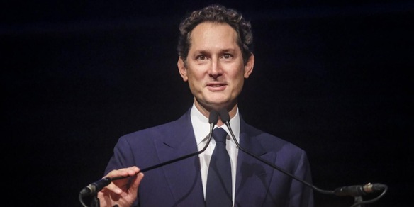 La lettera di Elkann, la Juve sparita e la Ferrari che stravince (ma non in pista)