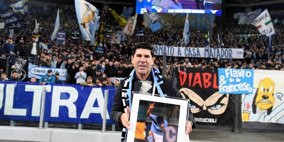 Lazio, Salas torna all'Olimpico: il gesto da brividi sotto la Curva Nord
