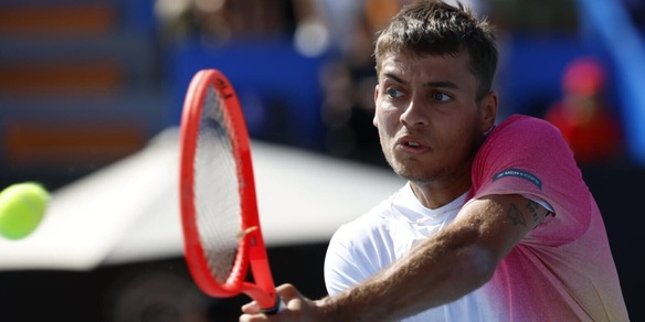 Cobolli annienta Dzumhur e vola in finale al torneo di Bucarest