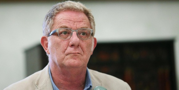 È morto Antonello Fassari: aveva 72 anni. Amendola distrutto: "Un pezzo di vita che va via"