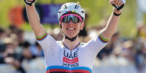 Pogacar, che spettacolo! Si mangia anche il Giro delle Fiandre