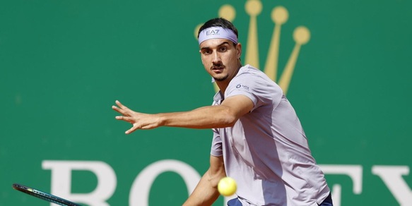 Montecarlo, Sonego out al primo turno: sconfitto in tre set da Martinez