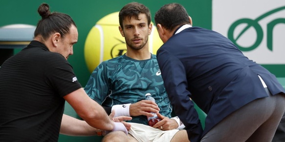 Il coach rivela il consiglio dato in campo a Musetti: “Hai troppo dolore, prendi una decisione…”
