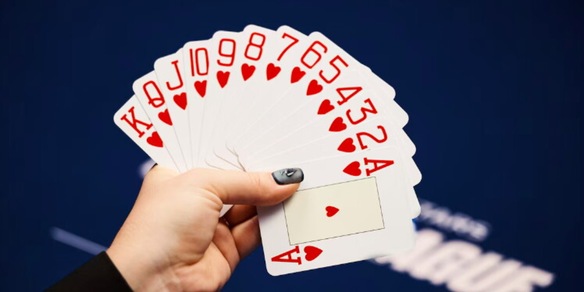 Scala ‘bilaterale’ a poker: significato, spiegazione ed esempio