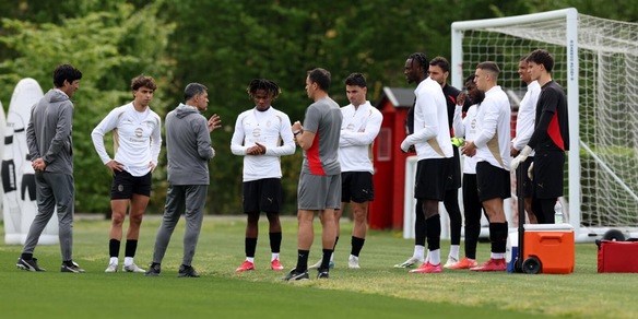 Milan, fiducia alla difesa a tre: gli obiettivi di mercato per il futuro