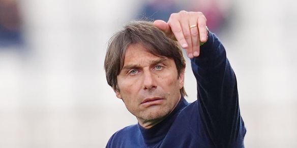 Conte: "A Napoli sto bene. Neres ko? I campi di Castel Volturno andrebbero rifatti"