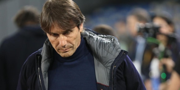 Conte, le parole da brividi in conferenza per il fisioterapista del Lecce: "È tutto assurdo"