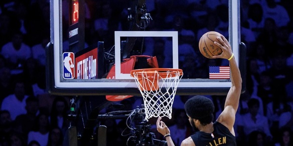 Nba, Cleveland vola in semifinale