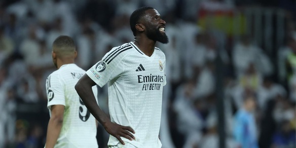Real Madrid, che guaio: Rudiger si è operato al ginocchio, la sua stagione è finita