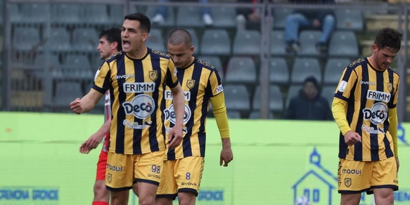 Serie B, Juve Stabia-Catanzaro: il pronostico della sfida playoff