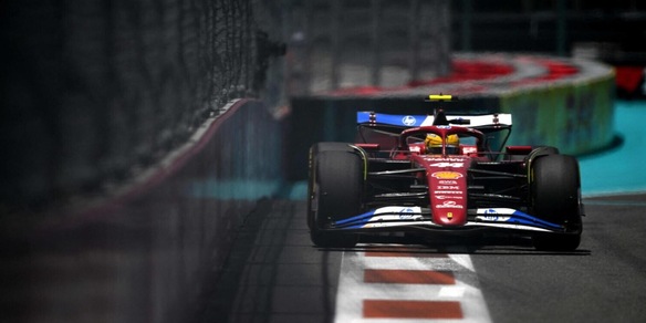 Sprint Race F1 Miami: Hamilton terzo, la Ferrari di Leclerc subito fuori