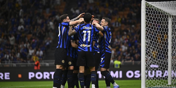 L'Inter fatica ma vince: basta un gol di Asllani contro il Verona. Inzaghi torna a -3 dal Napoli