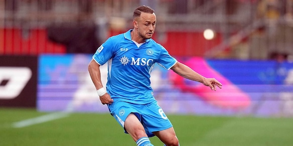 Napoli, infortunio Lobotka: le sue condizioni e i tempi di recupero