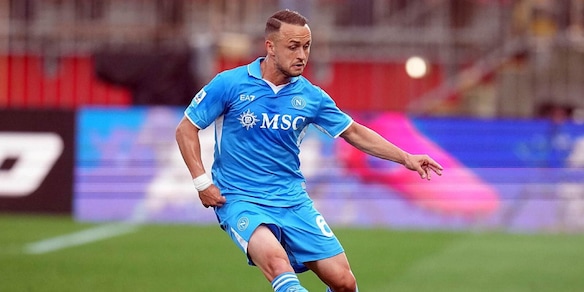 Napoli, infortunio Lobotka: le sue condizioni e i tempi di recupero