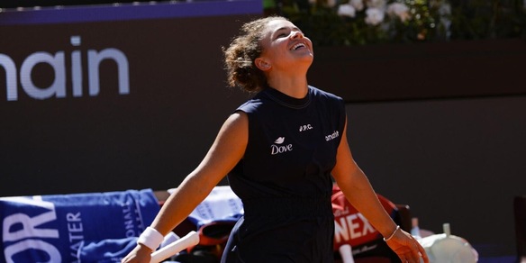 Jasmine Paolini, che spettacolo: battuta Ostapenko in due set agli Internazionali d'Italia
