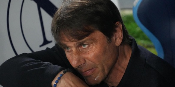 Il Napoli cerca gloria a Parma: Conte all’esame Scudetto