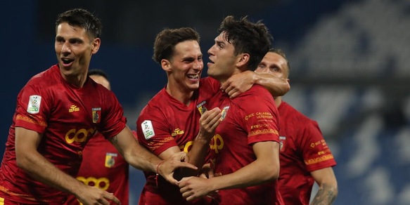 Playoff di Serie B, il pronostico di Catanzaro-Cesena