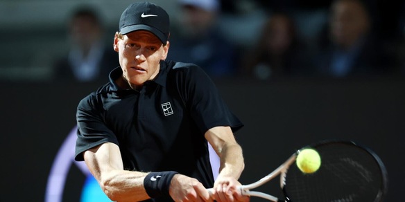 Sinner batte Paul e va in finale agli Internazionali d'Italia: sfiderà Alcaraz