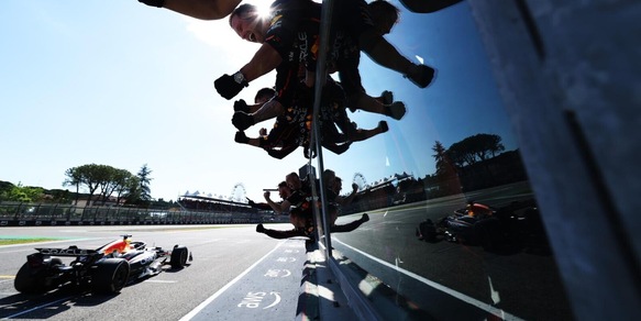 Formula 1 GP Imola: Verstappen vince, le Ferrari di Leclerc ed Hamilton in quarta e sesta posizione