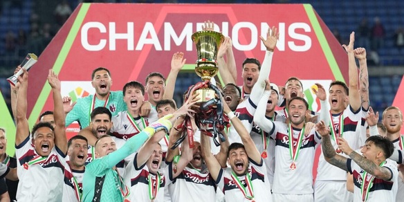 Il Bologna festeggia la Coppa Italia: tutte le info e la parata dei giocatori sul bus scoperto