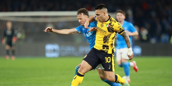 Scudetto, chi vince tra Napoli e Inter? Un finale al cardiopalma secondo l'intelligenza artificiale