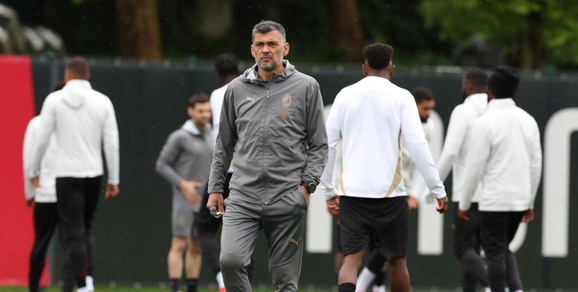 Conceicao e gli altri: addio al Milan e contestazione